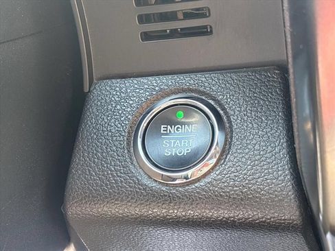Used 2020 Ford F150 Lariat w/ Equipment Group 502A Luxury AWD/4WD image 38