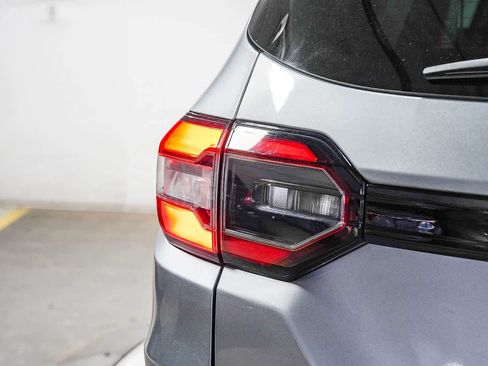 Used 2023 Honda Pilot EX-L image 11