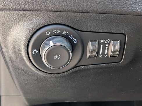 Certified 2021 Jeep Compass Latitude AWD/4WD image 14