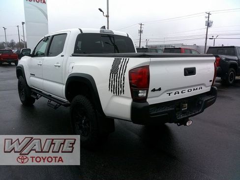 Used 2022 Toyota Tacoma SR5 image 5