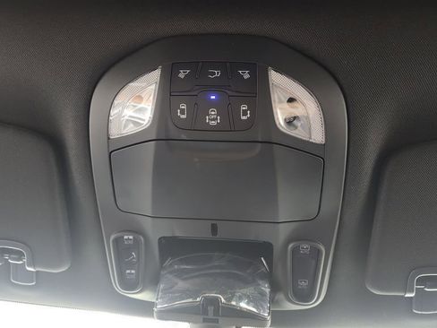 New 2026 Chrysler Pacifica Limited w/ S Appearance Package image 28