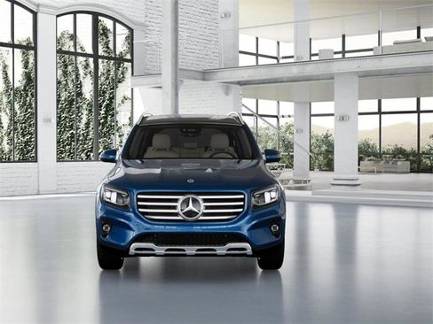 New 2026 Mercedes-Benz GLB 250 4MATIC image 7