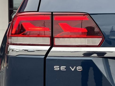 Used 2021 Volkswagen Atlas SE w/ Panoramic Sunroof Package image 9