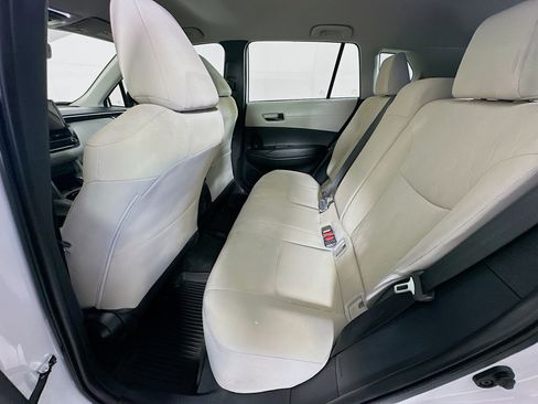 Used 2025 Toyota Corolla Cross LE FWD image 26