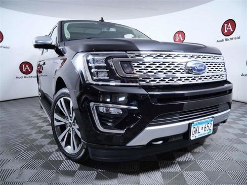 Used 2021 Ford Expedition Platinum image 2