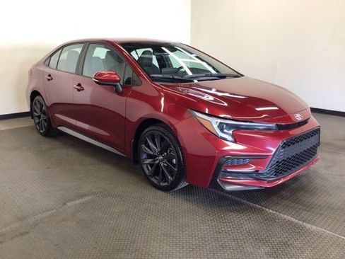 Used 2024 Toyota Corolla SE image 1