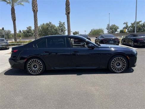 New 2025 BMW 740i image 5