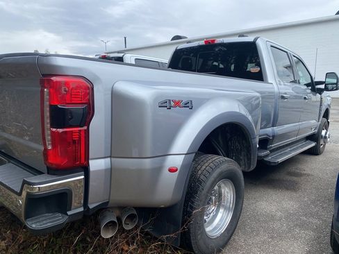 Used 2023 Ford F350 Lariat w/ Chrome Package image 2