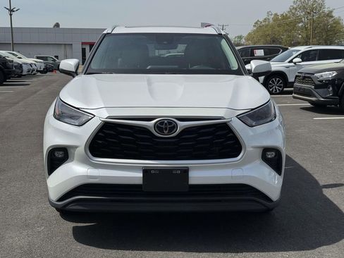 Used 2023 Toyota Highlander XLE FWD image 27