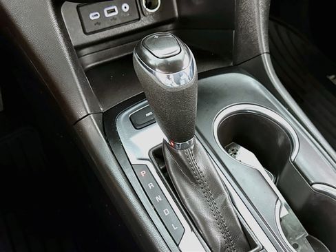 Used 2019 Chevrolet Equinox LT AWD/4WD image 18