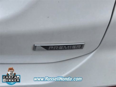 Used 2018 Chevrolet Equinox Premier image 12