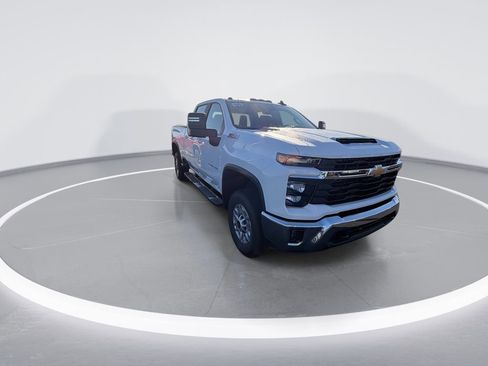 New 2026 Chevrolet Silverado 2500 LT image 2