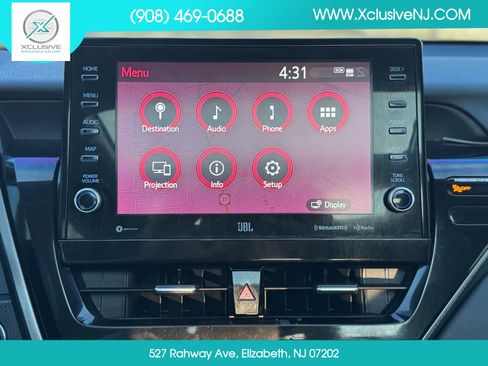 Used 2024 Toyota Camry XSE w/ Navigation Package image 15