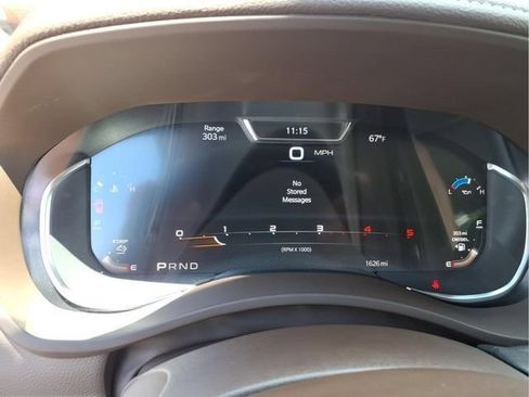 Used 2025 RAM 3500 Laramie AWD/4WD image 23