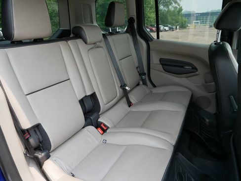 Certified 2017 Ford Transit Connect Titanium FWD image 11