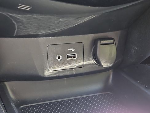 Certified 2019 Nissan Rogue SV AWD/4WD image 22