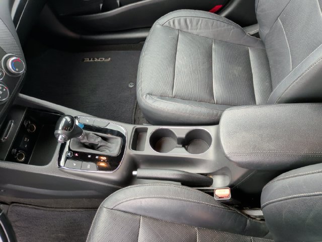 Used 2017 Kia Forte EX FWD image 23
