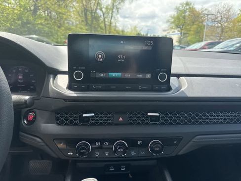 Used 2023 Honda Accord EX image 34