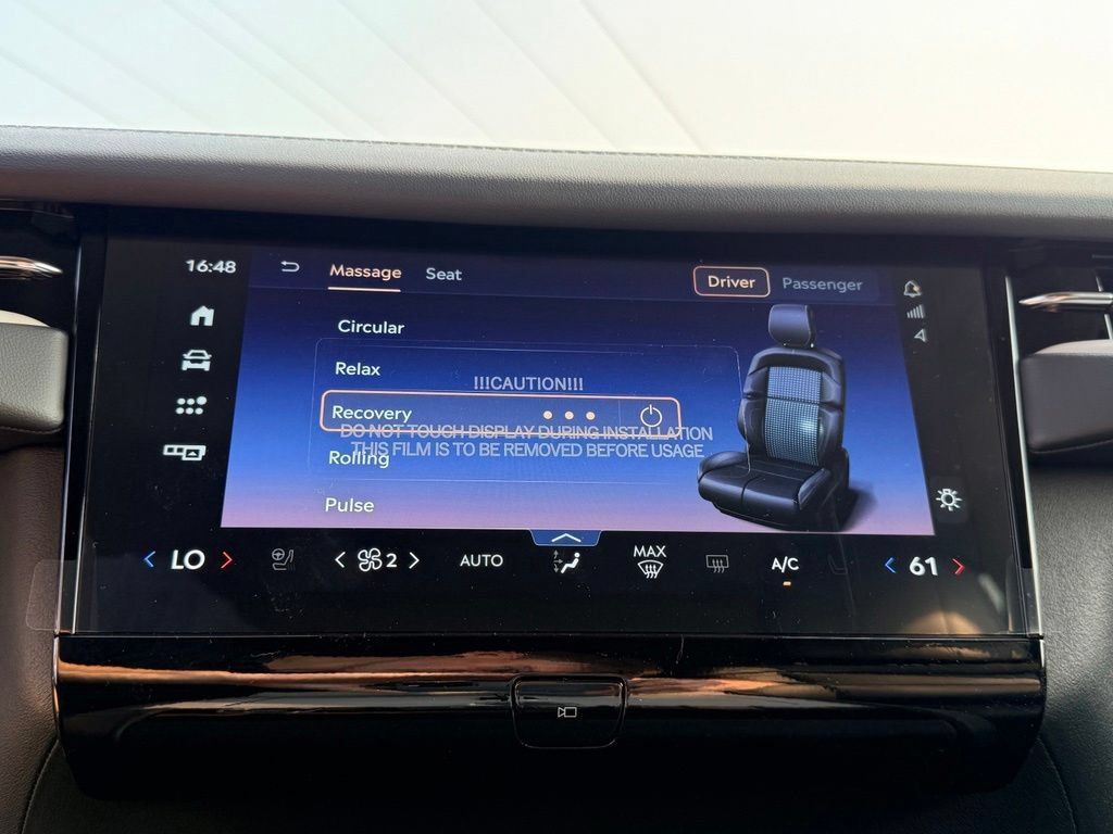 New 2027 Lincoln Navigator Premiere AWD/4WD image 19