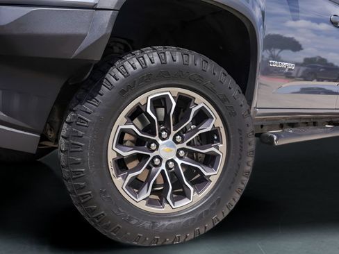 Used 2019 Chevrolet Colorado ZR2 AWD/4WD image 4