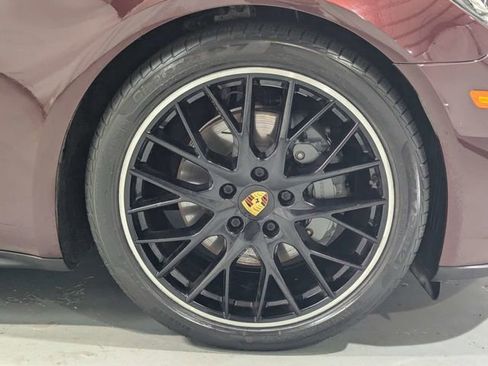 Used 2018 Porsche Panamera 4S w/ Premium Package Plus AWD/4WD image 31