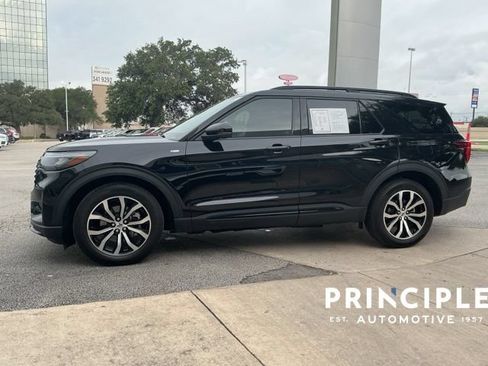 Used 2026 Ford Explorer ST-Line RWD image 6