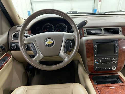 Used 2011 Chevrolet Suburban LTZ AWD/4WD image 11