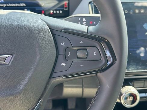 New 2027 Chevrolet Bolt LT w/ Comfort Package FWD image 5