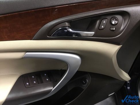 Used 2017 Buick Regal Premium w/ Driver Confidence Package #1 image 21