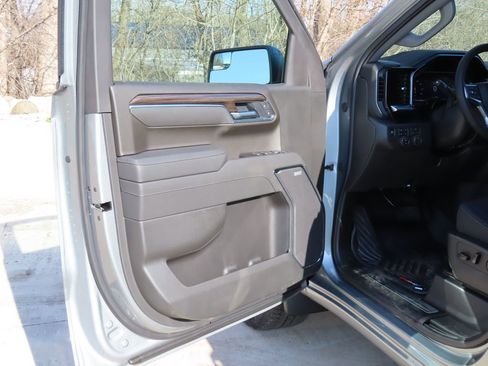 New 2026 Chevrolet Silverado 1500 RST image 25