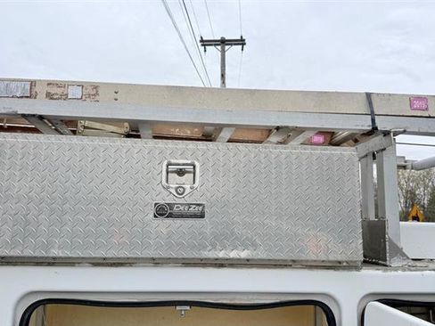 Used 2011 Chevrolet Silverado 2500 W/T AWD/4WD image 28