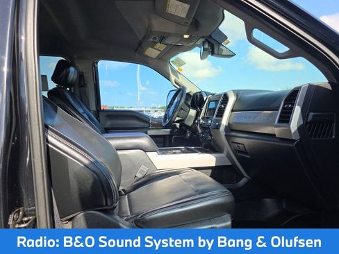 Used 2019 Ford F250 Lariat w/ Lariat Ultimate Package AWD/4WD image 15