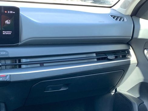 Used 2025 Kia K4 LXS image 34