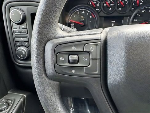Used 2023 Chevrolet Silverado 1500 Custom image 14