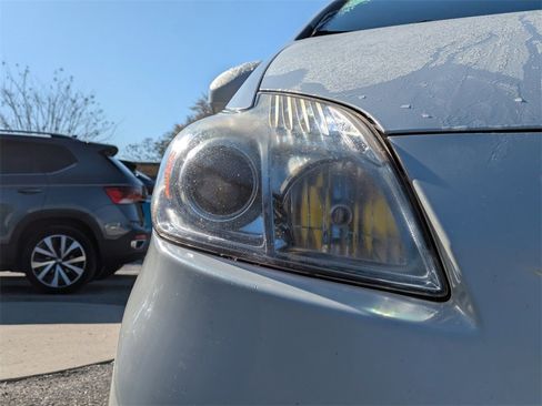 Used 2010 Toyota Prius Two image 9