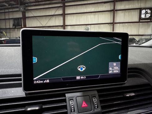 Used 2019 Audi Q5 2.0T Premium Plus w/ Premium Plus Package image 31