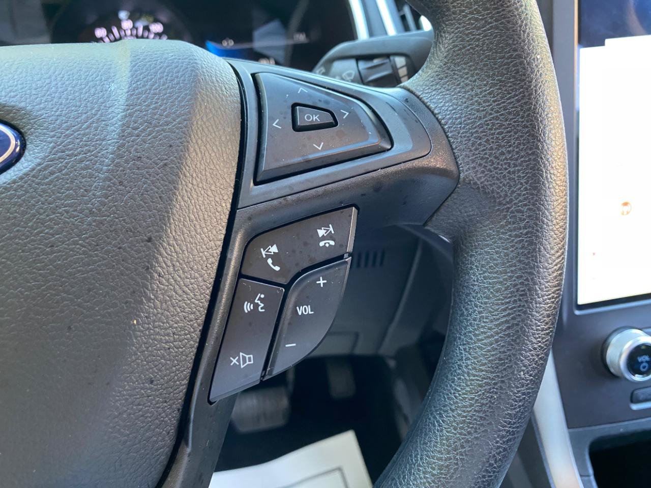 Used 2021 Ford Edge SE FWD image 56