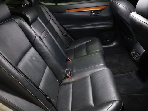 Used 2015 Lexus ES 300h image 13