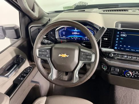 Used 2025 Chevrolet Silverado 3500 LTZ image 18