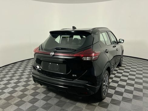 Used 2024 Nissan Kicks SR FWD image 3