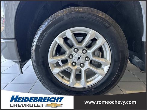 Used 2024 Chevrolet Silverado 1500 RST w/ Convenience Package II AWD/4WD image 7