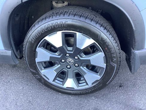 Used 2025 Honda Pilot Touring image 7