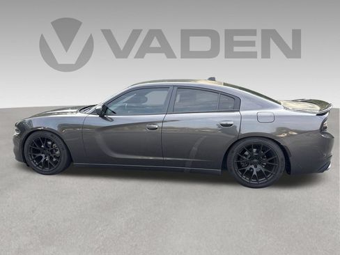 Used 2019 Dodge Charger SXT w/ Leather Interior Group RWD image 23