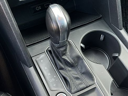 Used 2019 Volkswagen Atlas SE w/ Panoramic Sunroof Package image 22