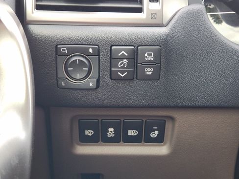 Used 2023 Lexus GX 460 Luxury w/ Sport Design Package AWD/4WD image 16