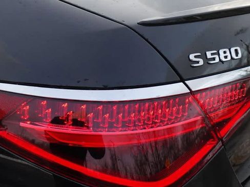 Certified 2022 Mercedes-Benz S 580 4MATIC Sedan image 29