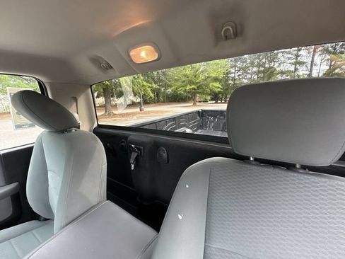 Used 2018 RAM 1500 Express RWD image 23