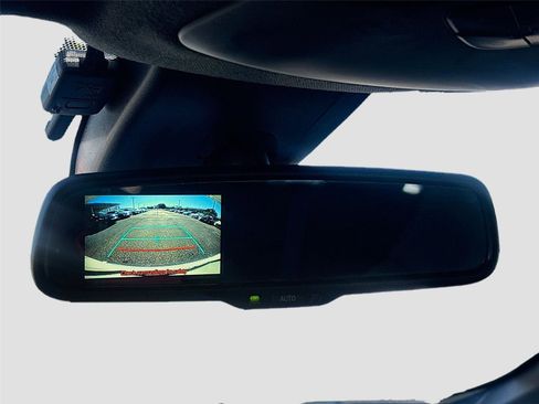 Used 2018 Toyota C-HR XLE image 15