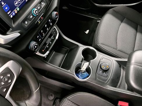 Used 2024 GMC Terrain SLE AWD/4WD image 20