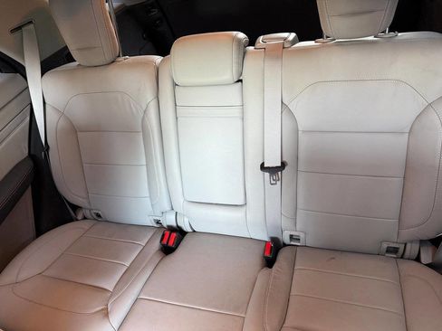 Used 2013 Mercedes-Benz ML 350 4MATIC image 18